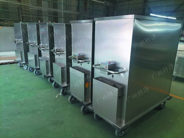 一次性物品電動轉(zhuǎn)運車采用304拉絲不銹鋼板面板厚度：≥1.2mm,表面作拉絲亞光處理。