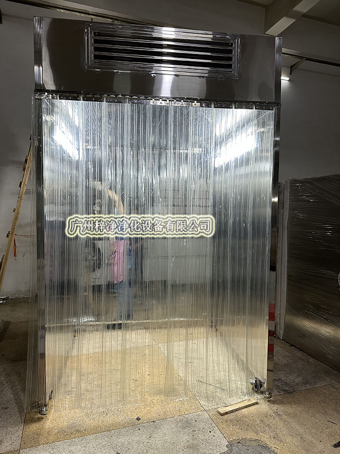 潔凈采樣車作為監(jiān)控潔凈車間環(huán)境質(zhì)量的工具，其標(biāo)準(zhǔn)要求尤為嚴(yán)格。